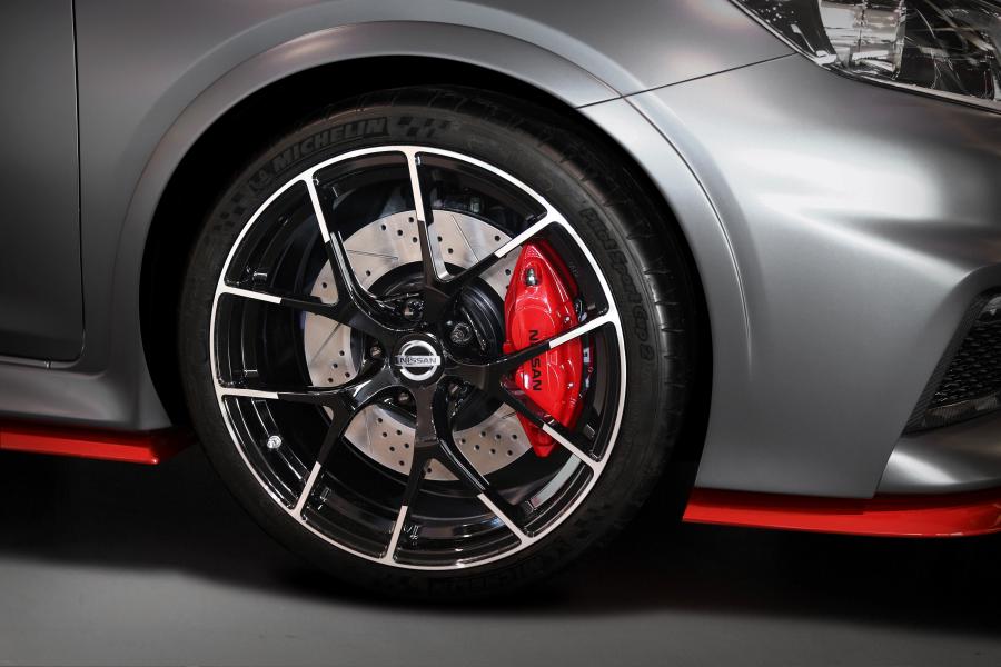  Nissan Pulsar Nismo Concept 2014 года  (фото 9 из 21)